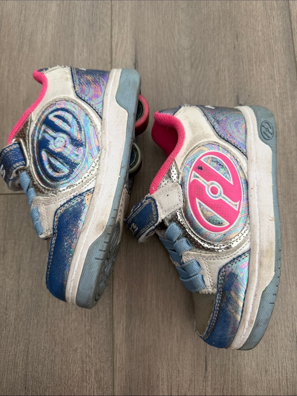Heelys Girls Pink & Blue Iridescent Light-Up Wheel Sneakers size 12C